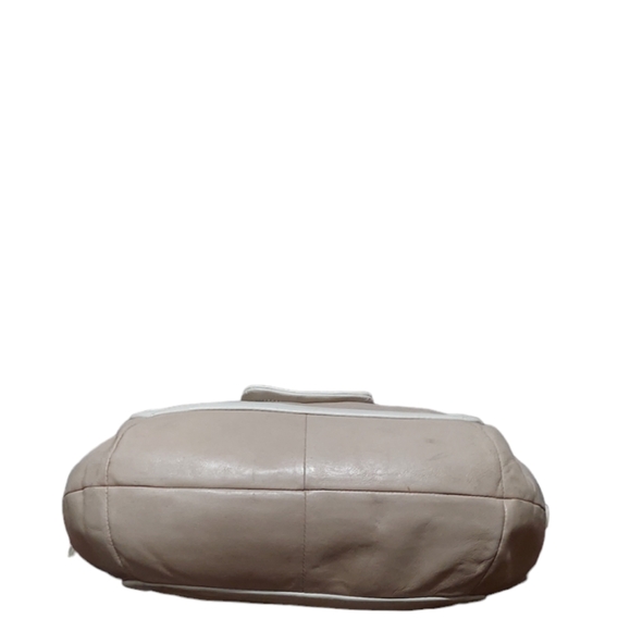 Coach Cricket Tri Tonal Shoulder Hobo Gently Loved - Picture 8 of 10